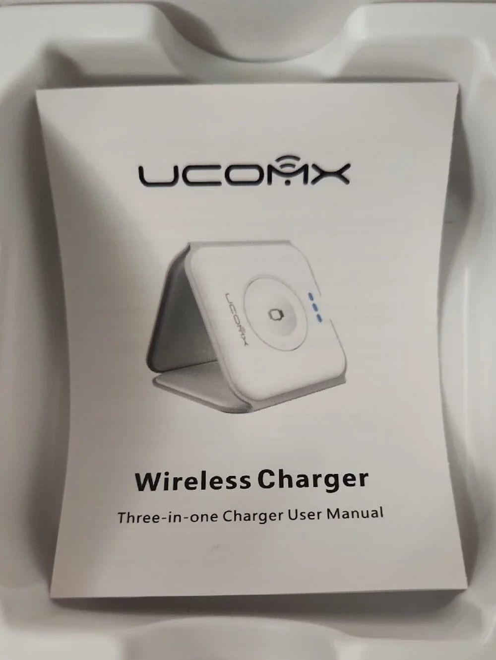 Ucomx Orange 3-in-1 Portable Magnetic Wireless Charger For APPLE Products Only